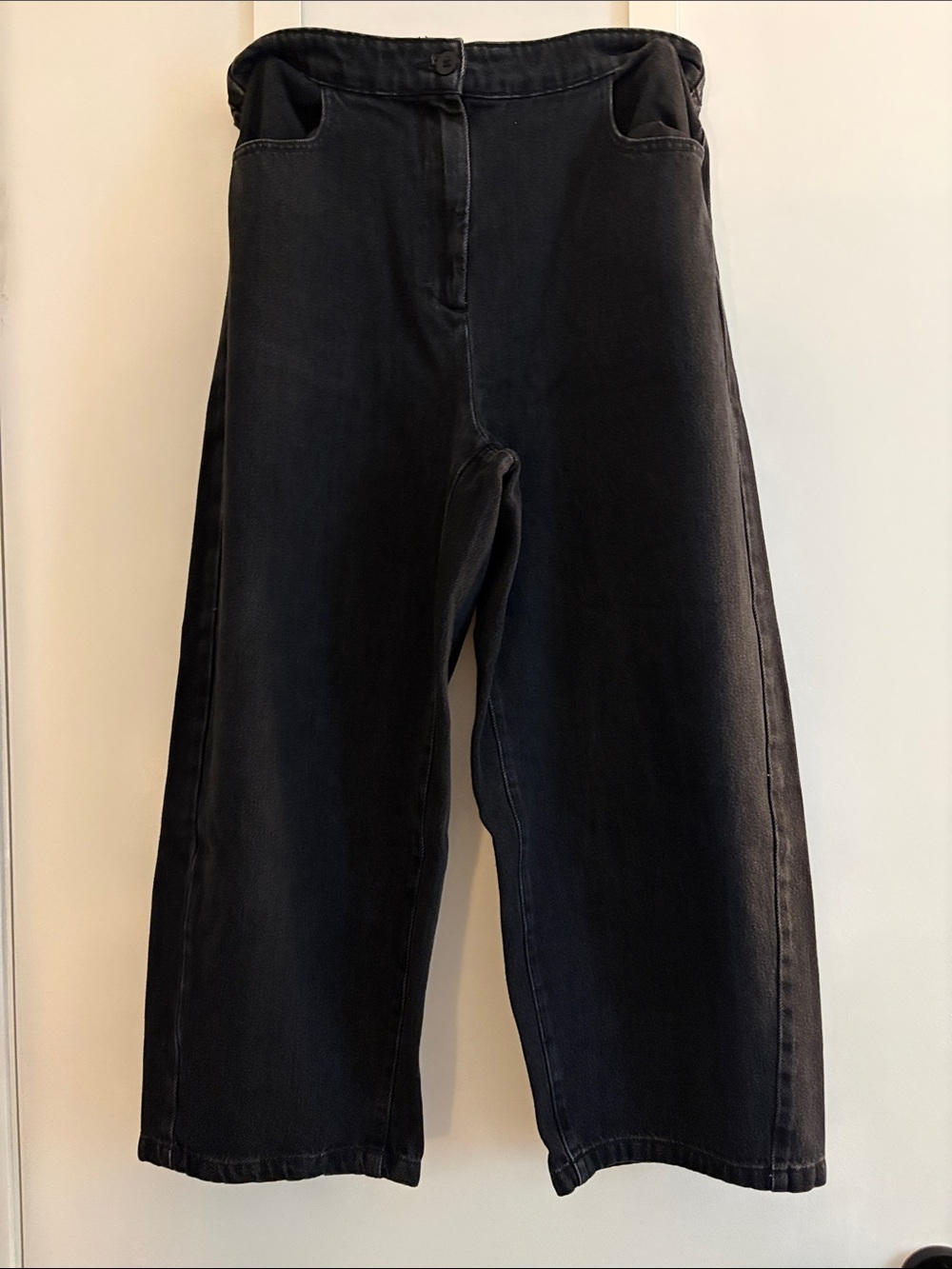 Zara black mid-rise barrel leg ankle jeans